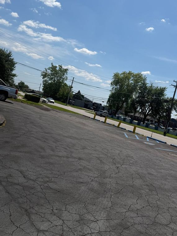 N High School Rd