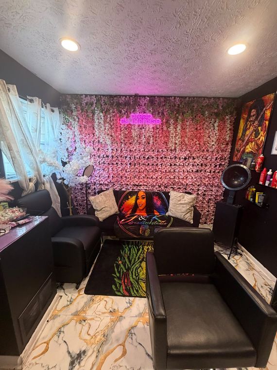Inside J&K Dreadlock Studio